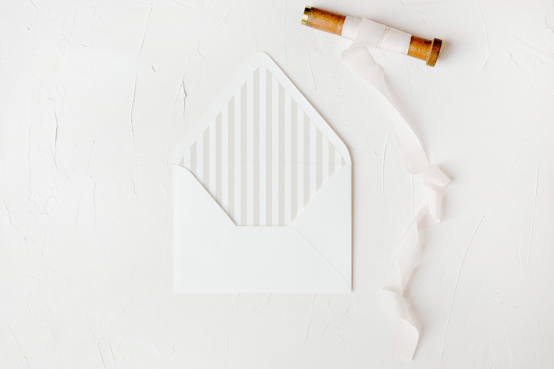Heritage Striped Off White Envelope Liner