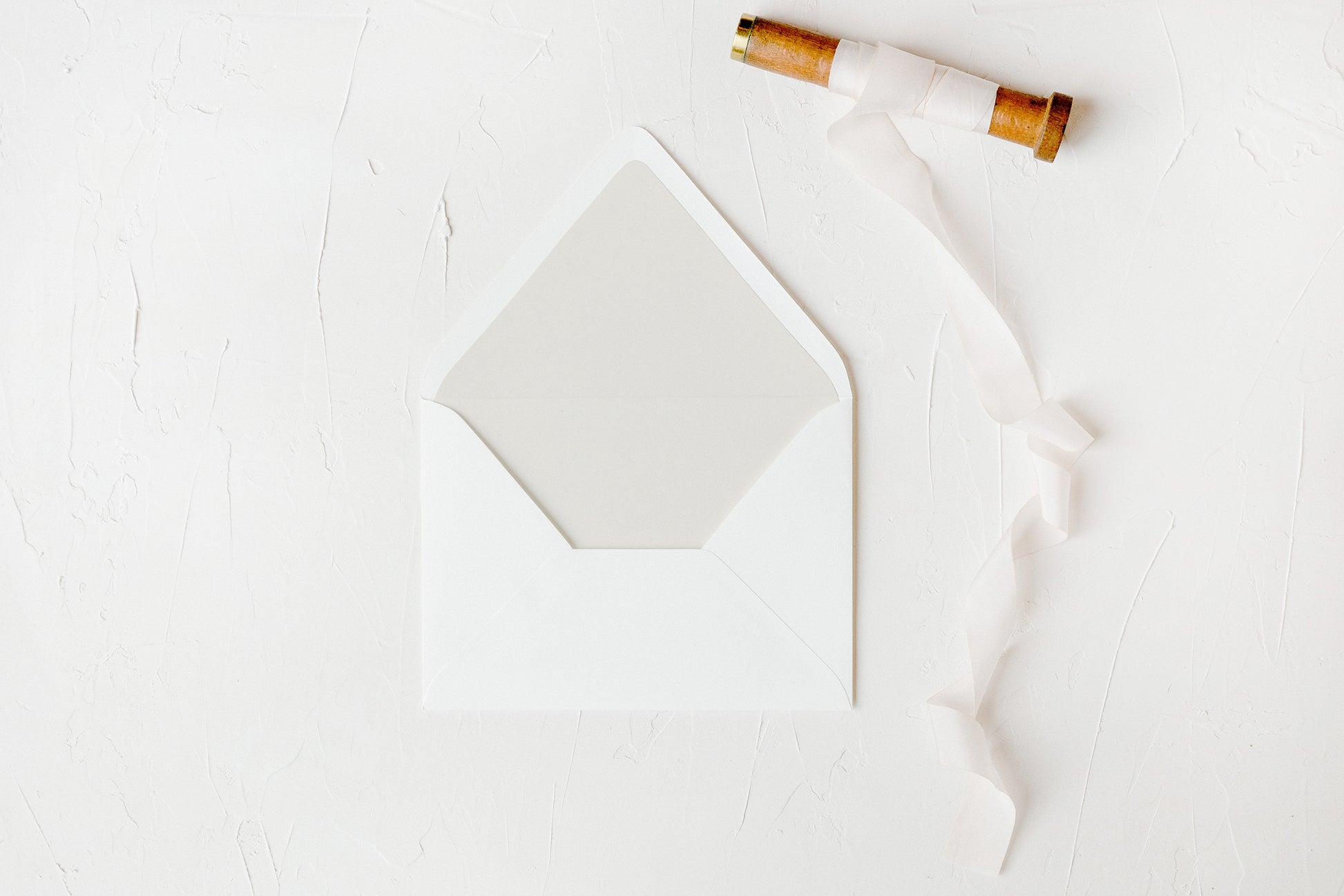 Heritage Off White Envelope Liner