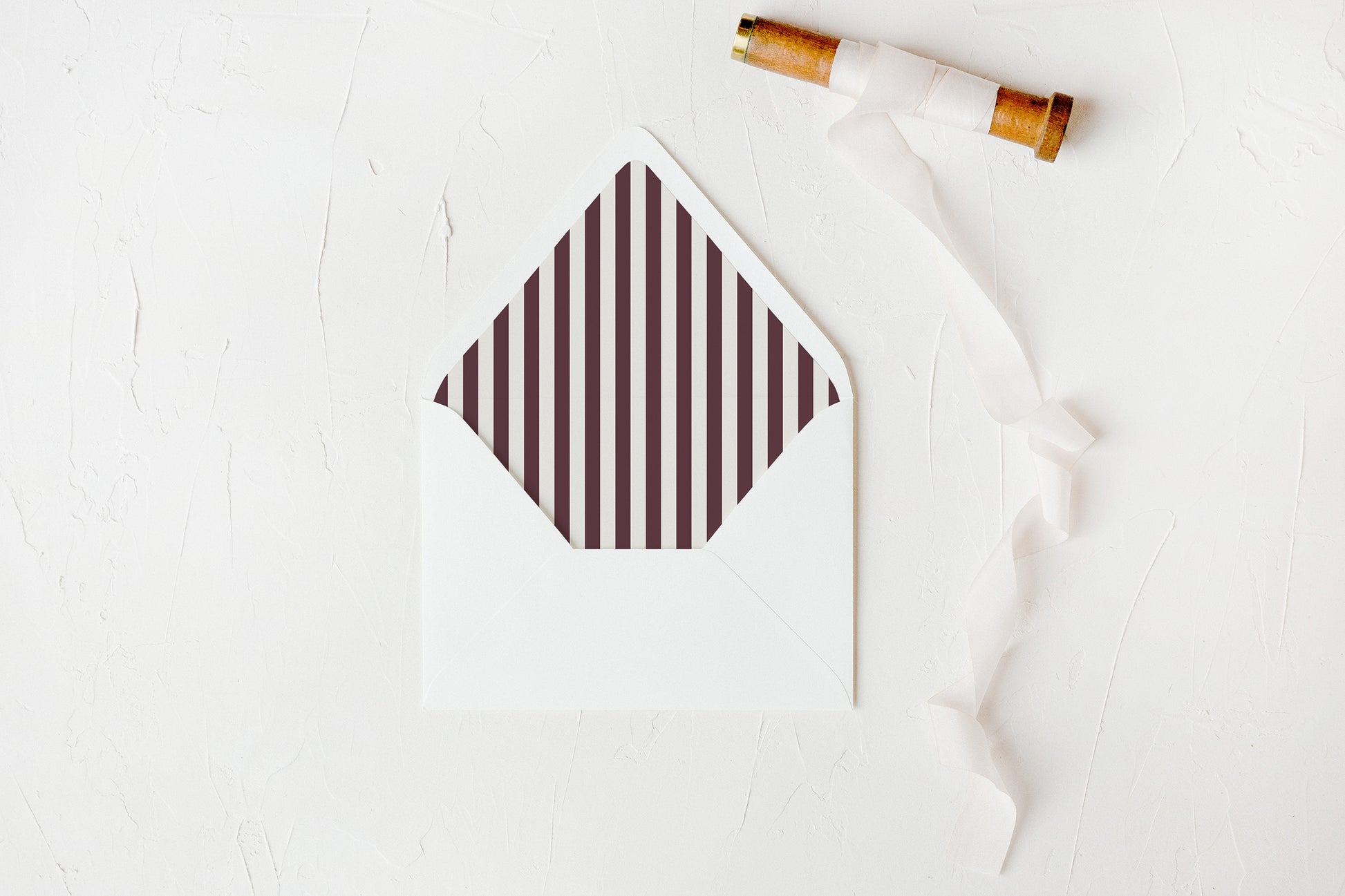 Heritage Striped Light Burgundy Envelope Liner